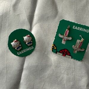Hello Kitty Earrings set